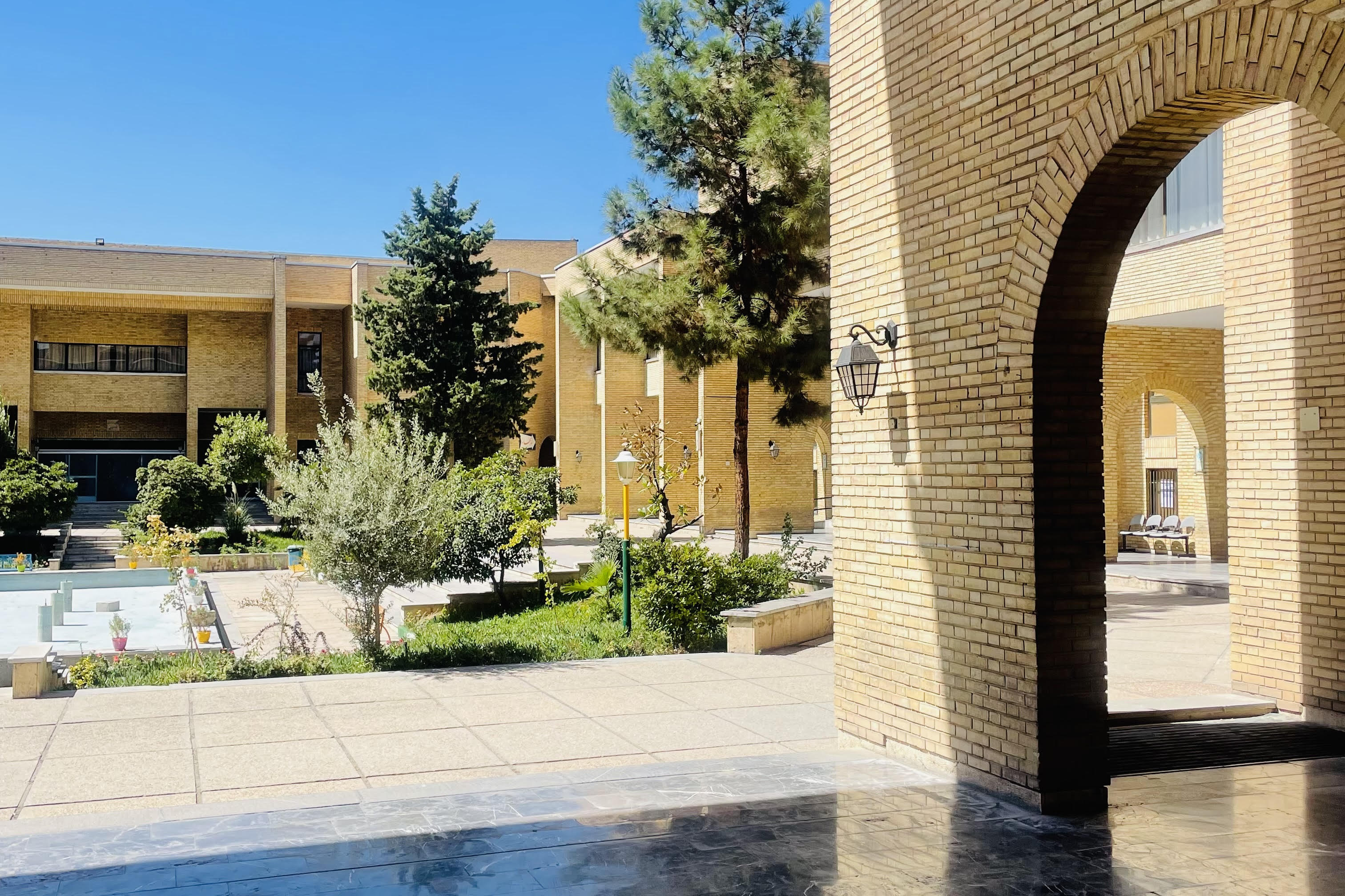 دانشکدگان مدیریت دانشگاه تهران