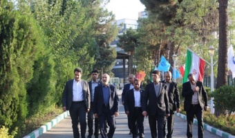 بازدید رئیس دانشگاه تهران و مدیرعامل گروه صنعتی گلرنگ از پروژه‌های در حال احداث دانشکدگان مدیریت